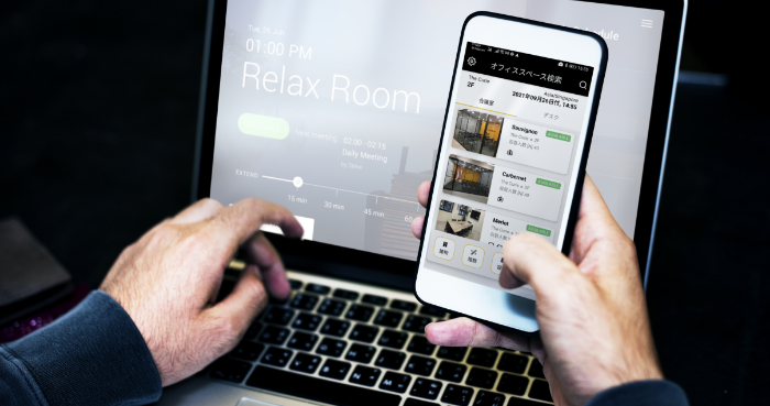 Booking a desk or room via mobile and desktop